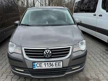 Авто Volkswagen Touran 2010 № 8597003