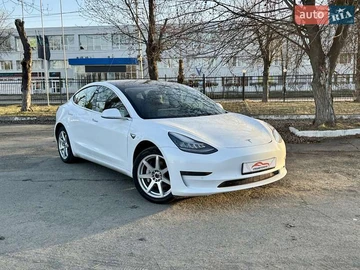 Авто Tesla Model 3 2019 № 8597069