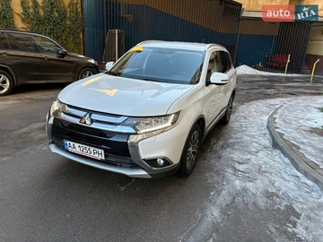 Авто Mitsubishi Outlander 2016 № 8597093