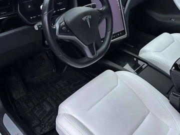 Авто Tesla Model S 2018 № 8597322