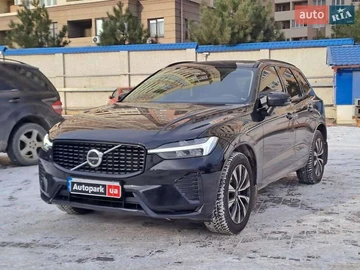 Авто Volvo Xc60 2023 № 8597358