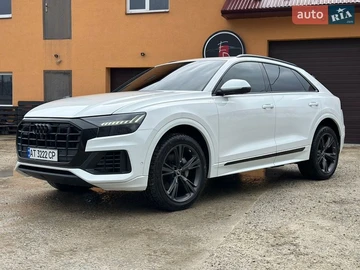 Авто Audi Q8 2023 № 8597367