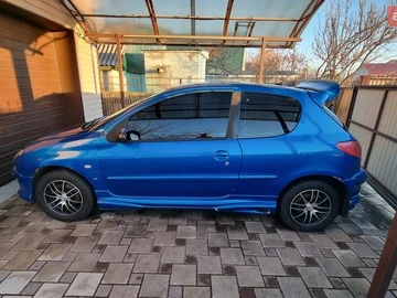 Авто Peugeot 206 2004 № 8598064