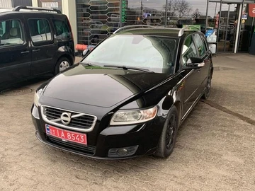 Авто Volvo V50 2011 № 8598179
