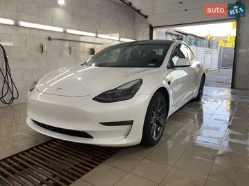 Авто Tesla Model 3 2021 № 8598372