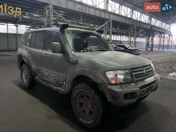 Авто Mitsubishi Pajero 2002 № 8598750