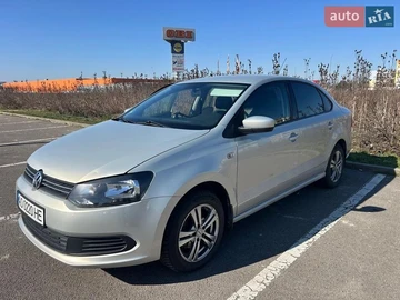 Авто Volkswagen Polo 2011 № 8599226