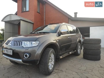 Авто Mitsubishi Pajero Sport 2011 № 8599254