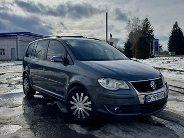 Авто Volkswagen Touran 2007 № 8599398