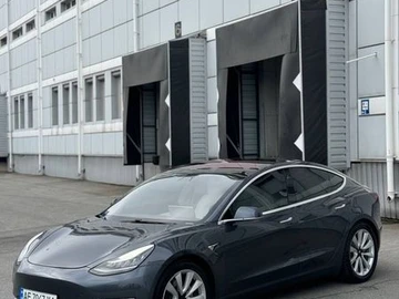 Авто Tesla Model 3 2018 № 8599618