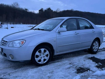 Авто KIA Cerato 2004 № 8599688