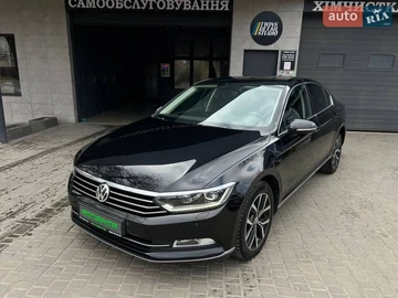 Авто Volkswagen Passat 2018 № 8599935