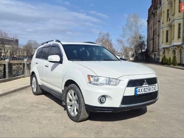 Авто Mitsubishi Outlander 2012 № 8600169