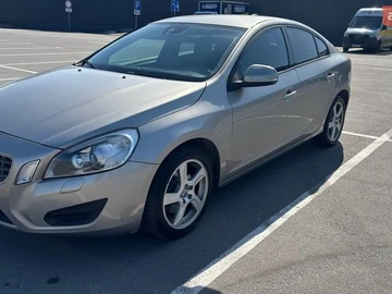 Авто Volvo S60 2012 № 8600173