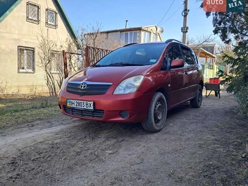 Авто Toyota Corolla Verso 2001 № 8600407