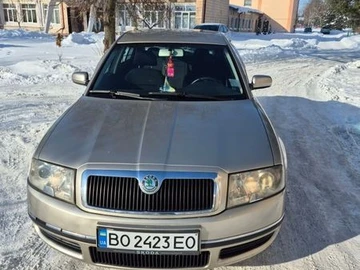 Авто Skoda Superb 2004 № 8600430