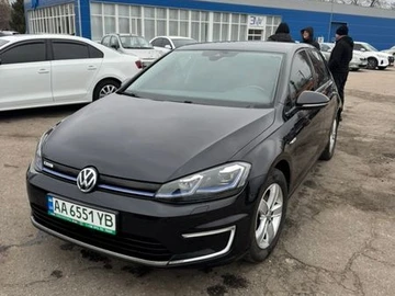 Авто Volkswagen E-Golf 2017 № 8600491
