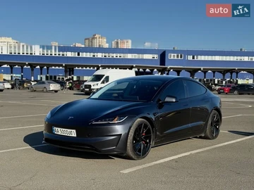 Авто Tesla Model 3 2024 № 8600711