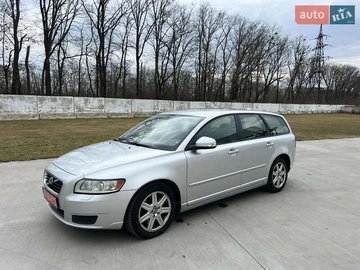 Авто Volvo V50 2011 № 8601011