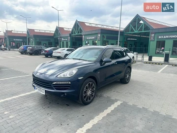 Авто Porsche Cayenne 2010 № 8601314