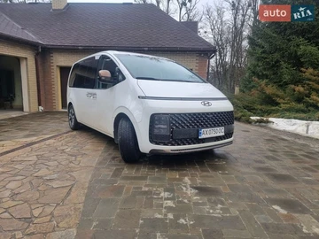 Авто Hyundai Staria 2023 № 8601367