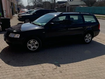 Авто Volkswagen Passat 2000 № 8601400