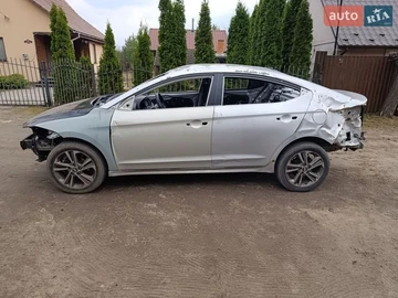 Авто Hyundai Elantra 2016 № 8601456