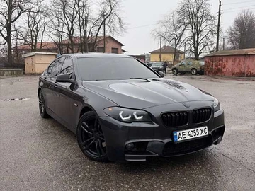 Авто BMW 5 Series 2013 № 8601729