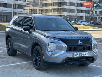 Авто Mitsubishi Outlander 2023 № 8601805
