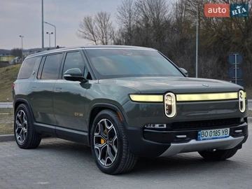 Авто Rivian R1S 2023 № 8601822