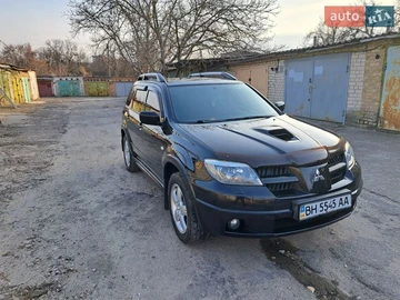 Авто Mitsubishi Outlander 2005 № 8602103