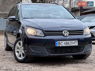 Авто Volkswagen Touran 2010 № 8602242
