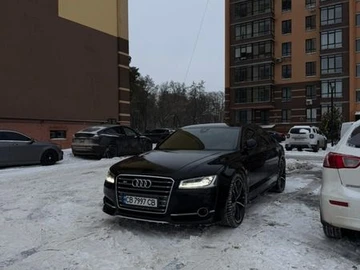 Авто Audi S8 2012 № 8602602