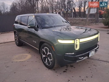 Авто Rivian R1S 2024 № 8602818