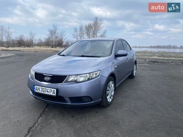 Авто KIA Cerato 2009 № 8603168