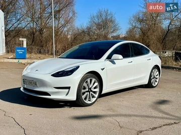 Авто Tesla Model 3 2019 № 8603342