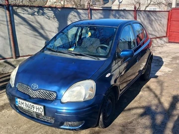 Авто Toyota Yaris 2004 № 8604018