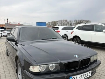 Авто BMW 7 Series 2001 № 8604039