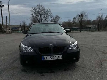 Авто BMW 5 Series 2004 № 8604082