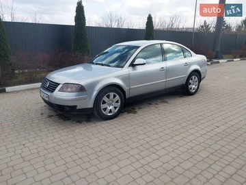 Авто Volkswagen Passat 2004 № 8604353