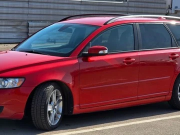 Авто Volvo V50 2008 № 8604404
