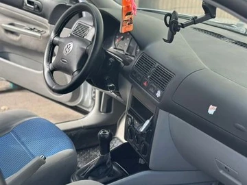 Авто Volkswagen Golf 2001 № 8604877