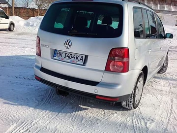 Авто Volkswagen Touran 2007 № 8604943