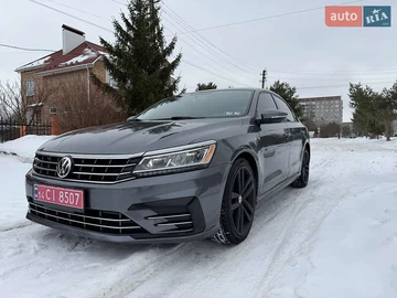 Авто Volkswagen Passat 2017 № 8605214