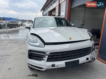 Авто Porsche Cayenne 2021 № 8605354