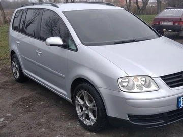 Авто Volkswagen Touran 2003 № 8605695