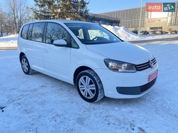 Авто Volkswagen Touran 2014 № 8605973