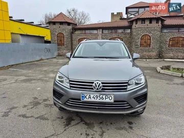 Авто Volkswagen Touareg 2017 № 8606266