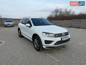 Авто Volkswagen Touareg 2016 № 8606267
