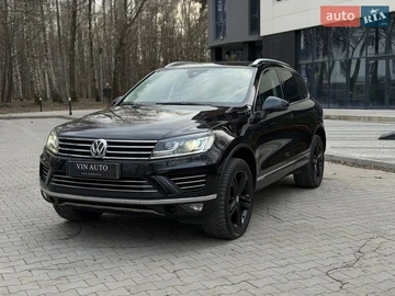 Авто Volkswagen Touareg 2017 № 8606282